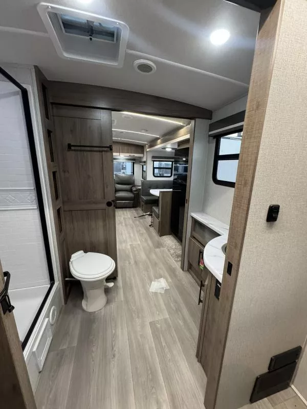 used Travel Trailers Grand Design RV Imagine for sale, in Fargo, ND Thumbnail 43