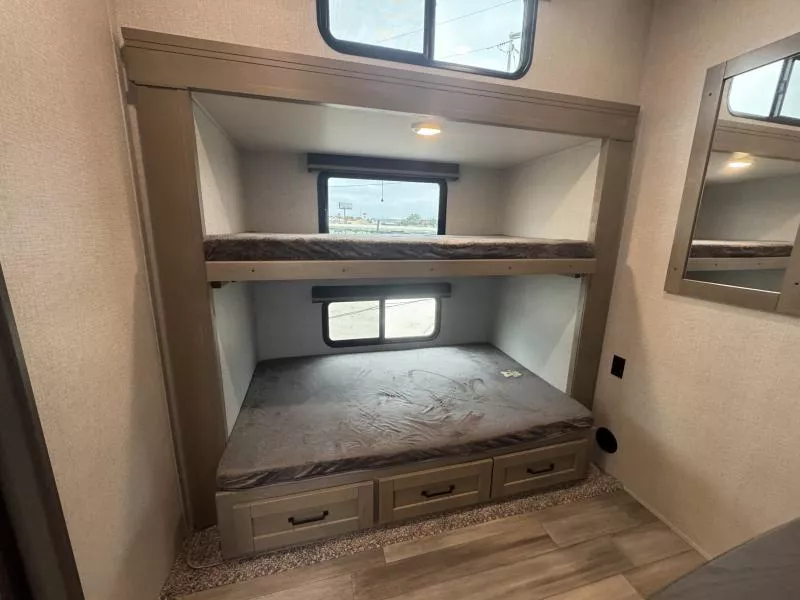 used Fifth Wheel Trailers Grand Design RV Grand Design for sale, in Fargo, ND Thumbnail 36