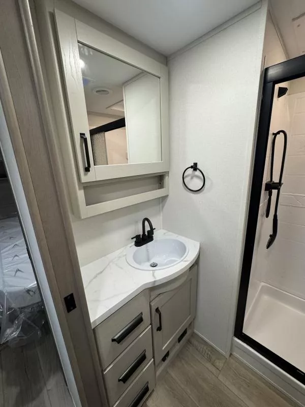 new Fifth Wheel Trailers Grand Design RV  for sale, in Fargo, ND Thumbnail 46