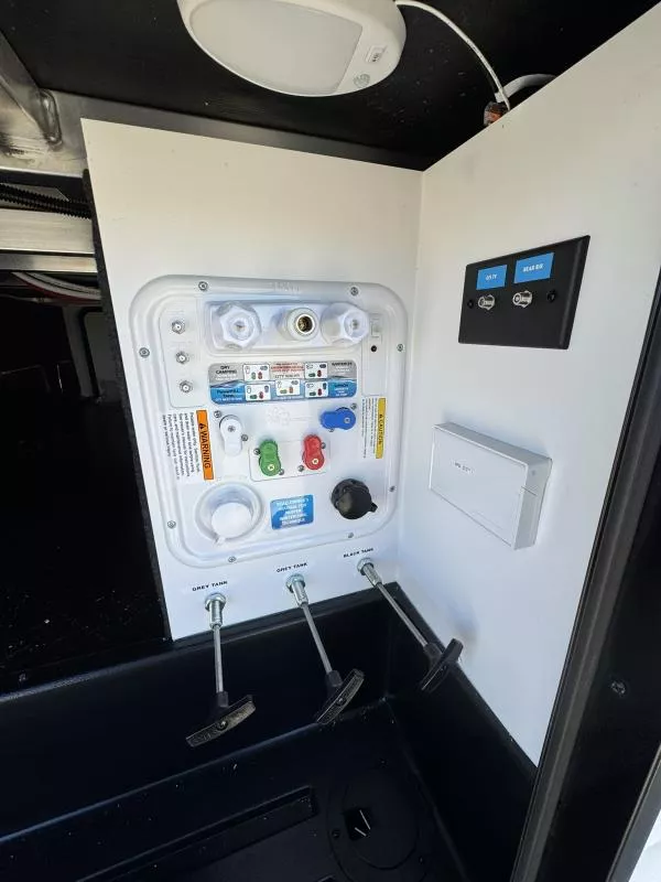 new Fifth Wheel Trailers Grand Design RV  for sale, in Fargo, ND Thumbnail 11