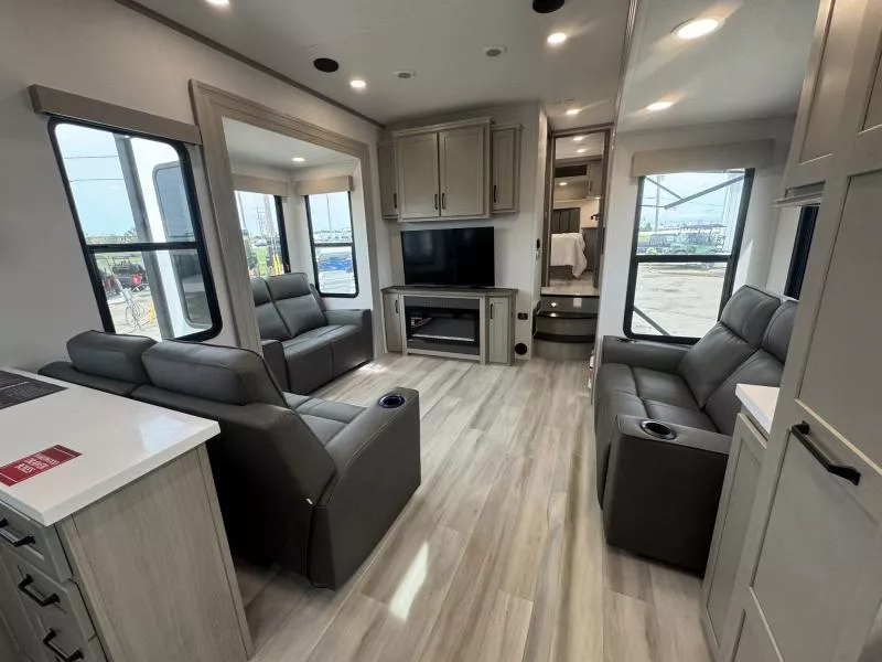 new Toy Haulers Grand Design RV Grand Design for sale, in Fargo, ND Thumbnail 34