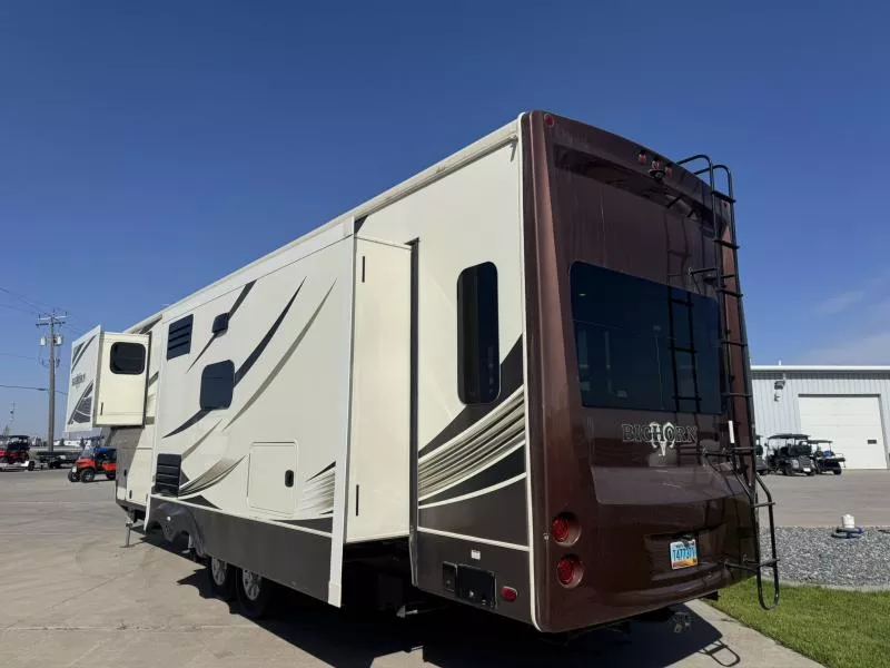 used Fifth Wheel Trailers Heartland RV  for sale, in Fargo, ND Thumbnail 5