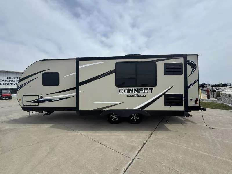 used Travel Trailers Kz Kz for sale, in Fargo, ND Thumbnail 6