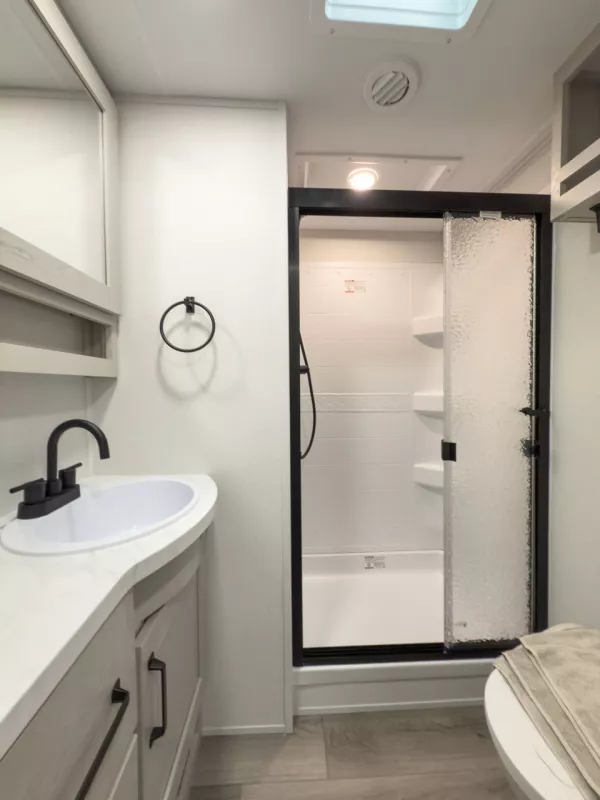 new Fifth Wheel Trailers Grand Design RV  for sale, in Fargo, ND Thumbnail 6