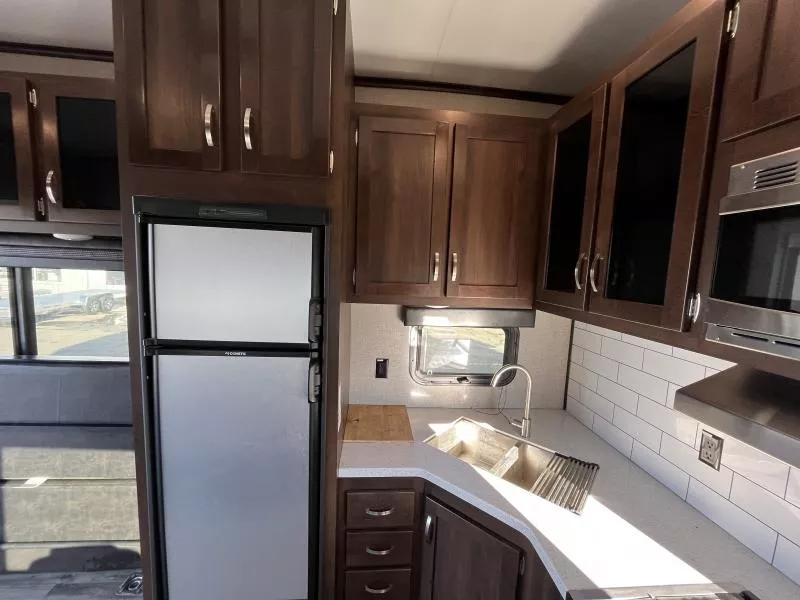 used Fifth Wheel Trailers Jayco Talon for sale, in Fargo, ND Thumbnail 23