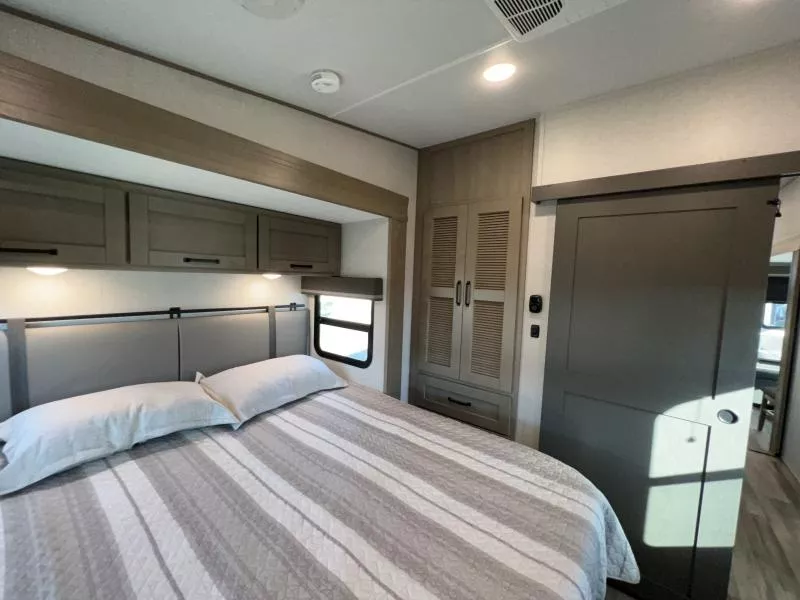 new Fifth Wheel Trailers Grand Design RV Reflection for sale, in Fargo, ND Thumbnail 18