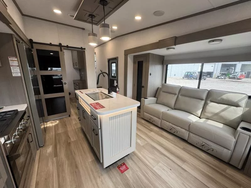 new Fifth Wheel Trailers Grand Design RV Grand Design for sale, in Fargo, ND Thumbnail 28