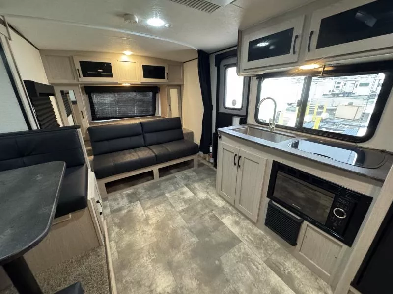 used Travel Trailers Coachmen Coachmen for sale, in Fargo, ND Thumbnail 22