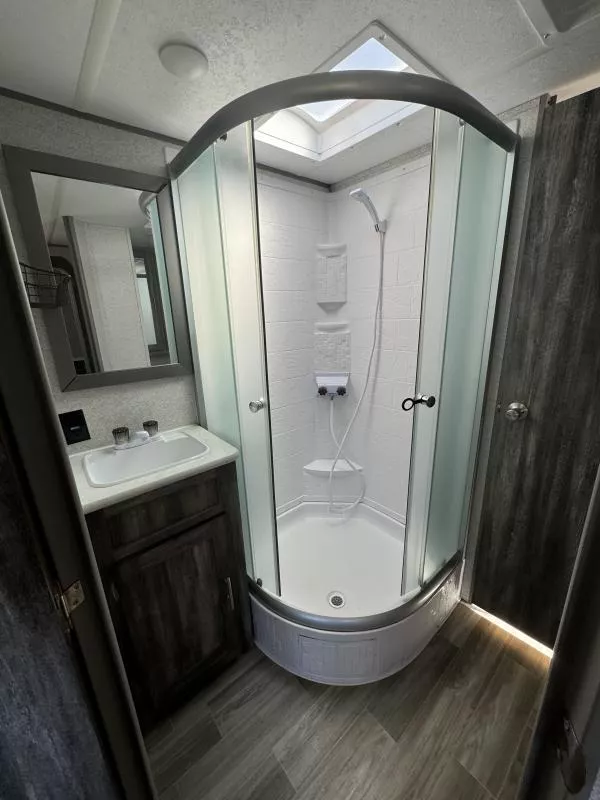 used Toy Haulers Forest River Salem FSX Platinum for sale, in Fargo, ND Thumbnail 16