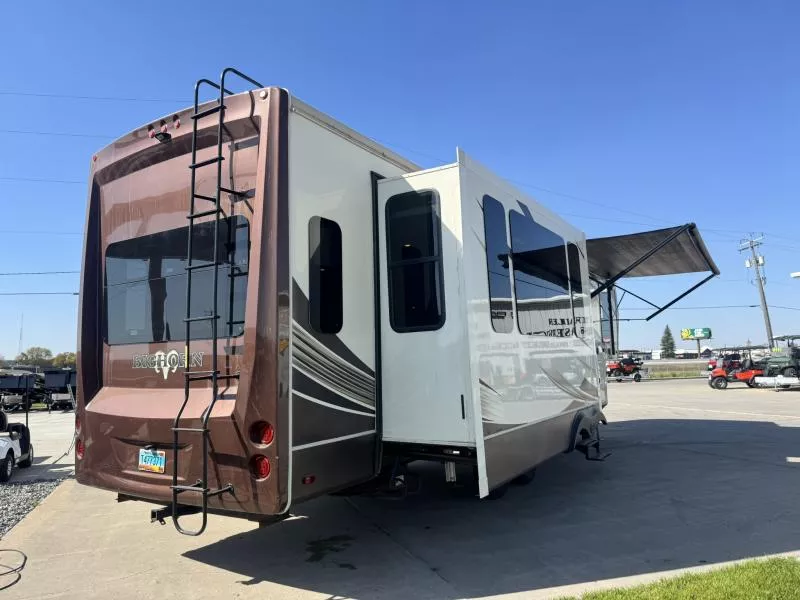 used Fifth Wheel Trailers Heartland RV  for sale, in Fargo, ND Thumbnail 3