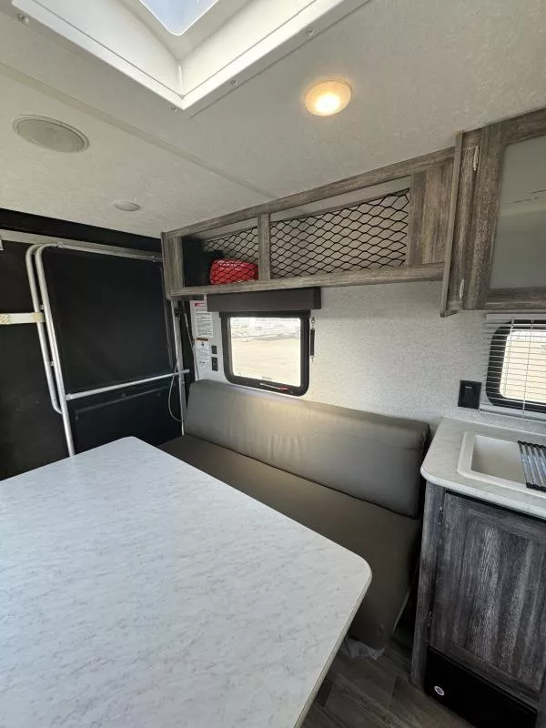 used Toy Haulers Forest River Salem FSX Platinum for sale, in Fargo, ND Thumbnail 28