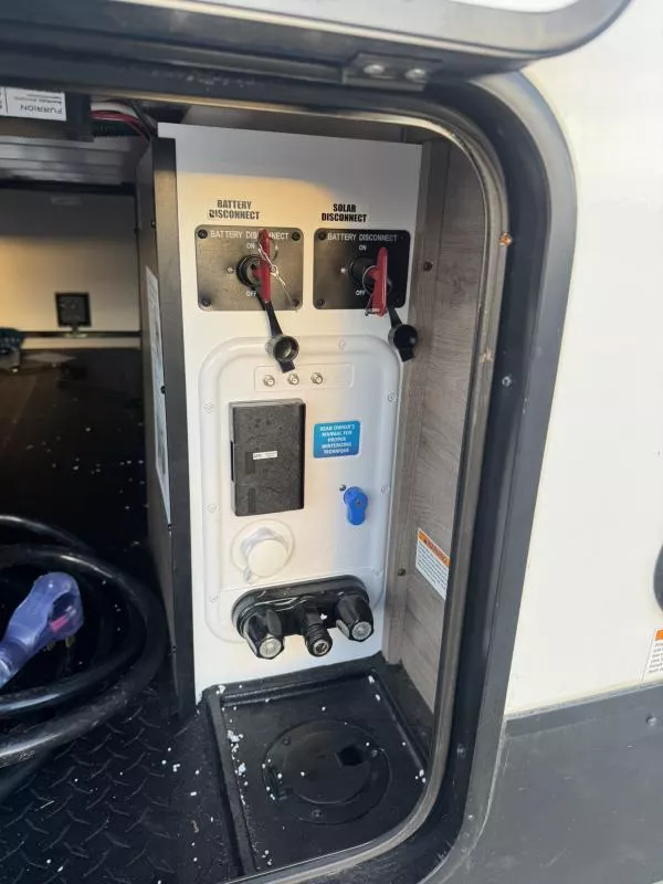 used Travel Trailers Grand Design RV Imagine for sale, in Fargo, ND Thumbnail 10