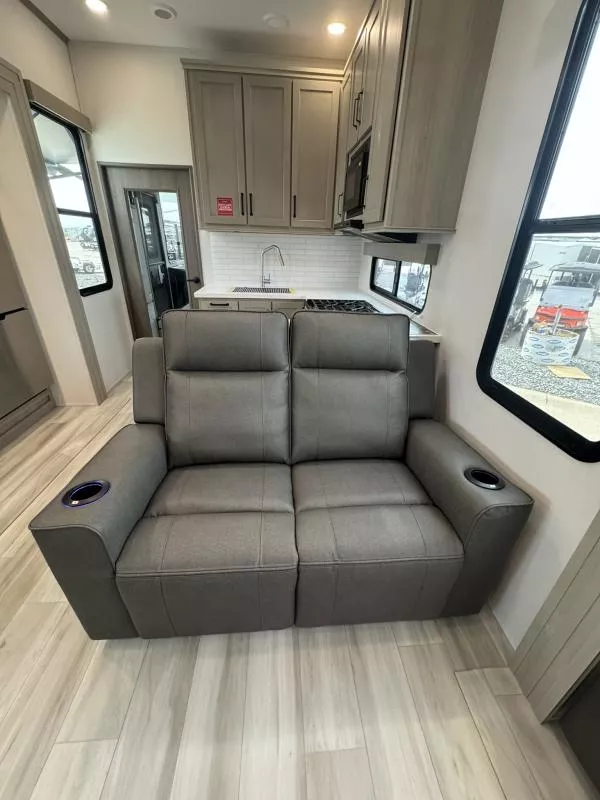 new Toy Haulers Grand Design RV  for sale, in Fargo, ND Thumbnail 38