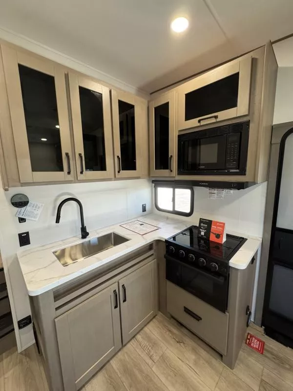 new Fifth Wheel Trailers Grand Design RV  for sale, in Fargo, ND Thumbnail 37