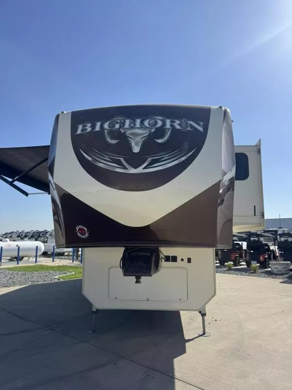 used Fifth Wheel Trailers Heartland RV  for sale, in Fargo, ND Thumbnail 8