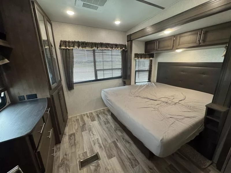 used Travel Trailers Keystone RV Keystone RV for sale, in Fargo, ND Thumbnail 35