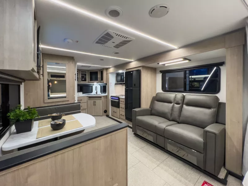 new Travel Trailers Grand Design RV Grand Design for sale, in Fargo, ND Thumbnail 2
