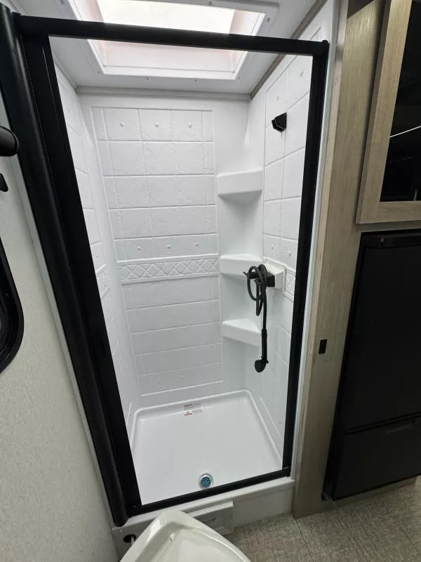 new Travel Trailers Grand Design RV Grand Design for sale, in Fargo, ND Thumbnail 31