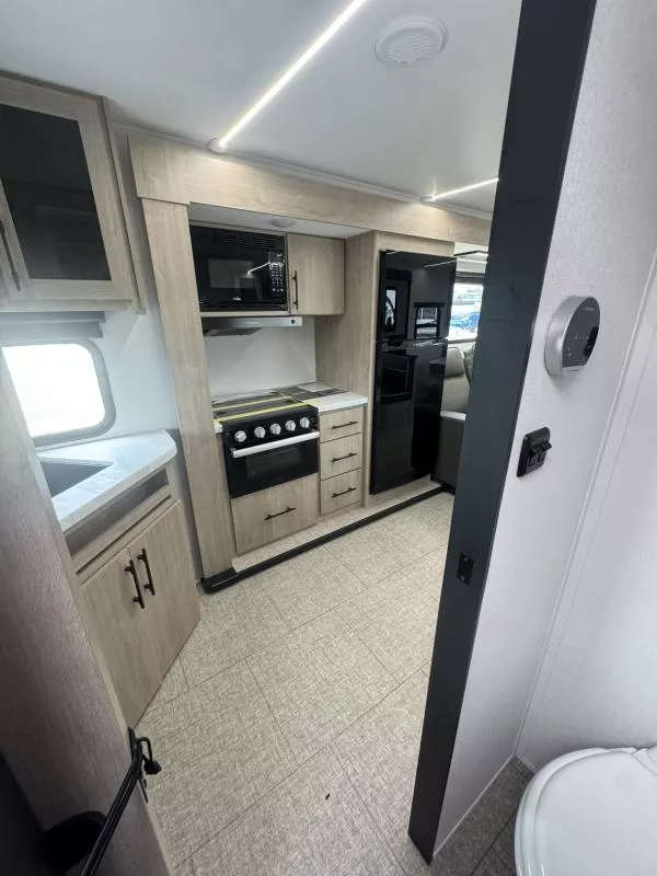 new Travel Trailers Grand Design RV Grand Design for sale, in Fargo, ND Thumbnail 4