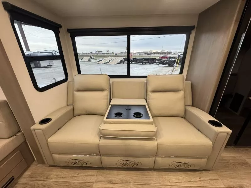 new Fifth Wheel Trailers Grand Design RV  for sale, in Fargo, ND Thumbnail 34