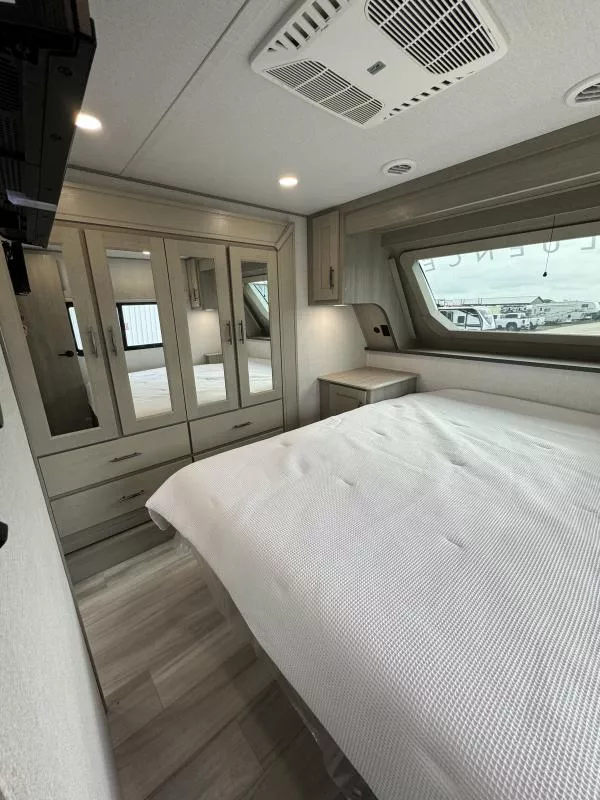 new Fifth Wheel Trailers Grand Design RV Influence for sale, in Fargo, ND Thumbnail 33