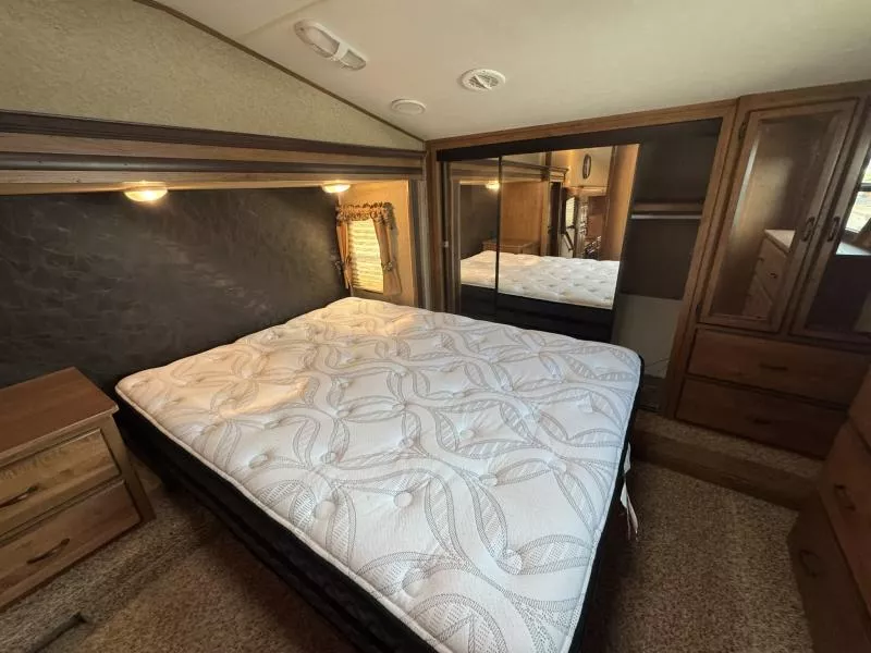 used Fifth Wheel Trailers CrossRoads RV  for sale, in Fargo, ND Thumbnail 34