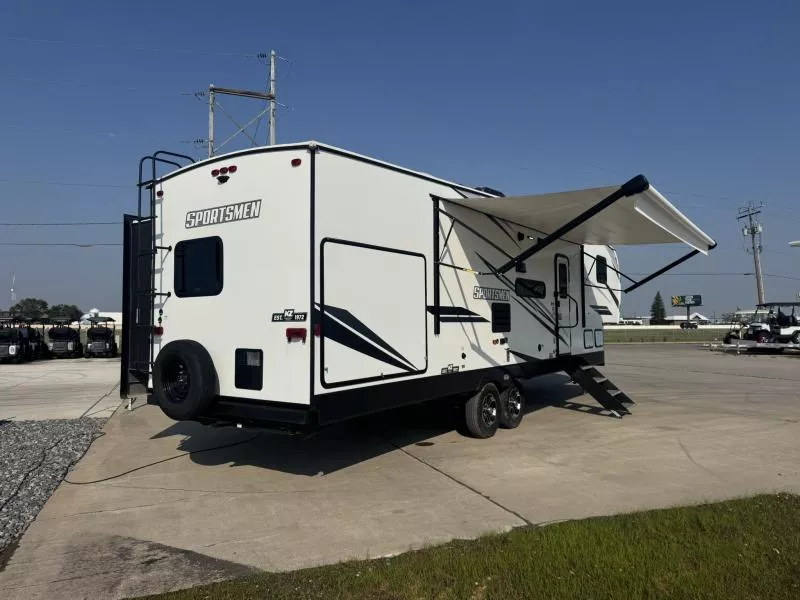 used Fifth Wheel Trailers Kz  for sale, in Fargo, ND Thumbnail 3
