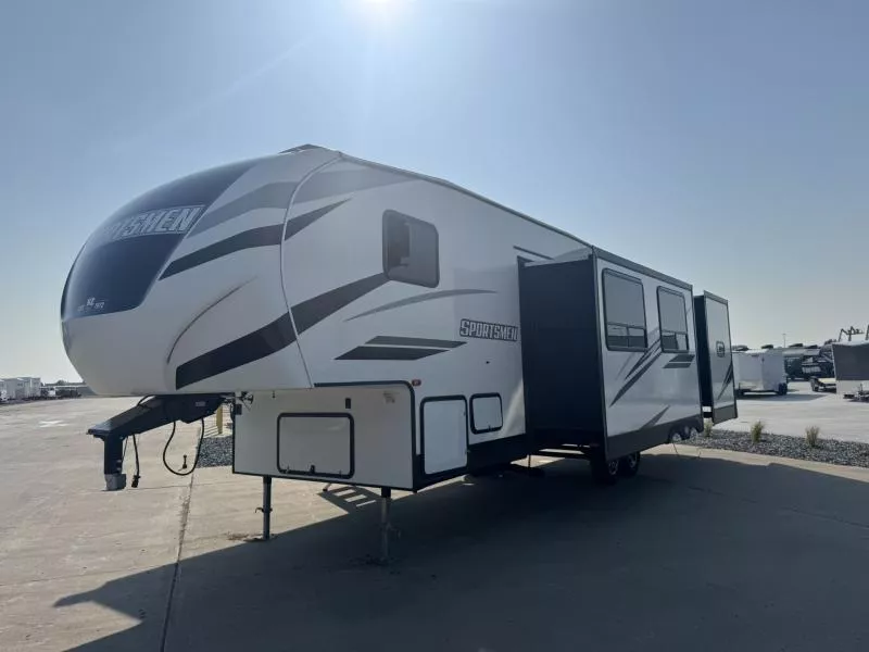 used Fifth Wheel Trailers Kz  for sale, in Fargo, ND Thumbnail 7