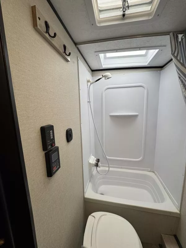 used Travel Trailers Coachmen Coachmen for sale, in Fargo, ND Thumbnail 44