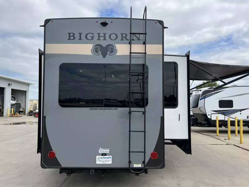 used Fifth Wheel Trailers Heartland RV Bighorn for sale, in Fargo, ND Thumbnail 4