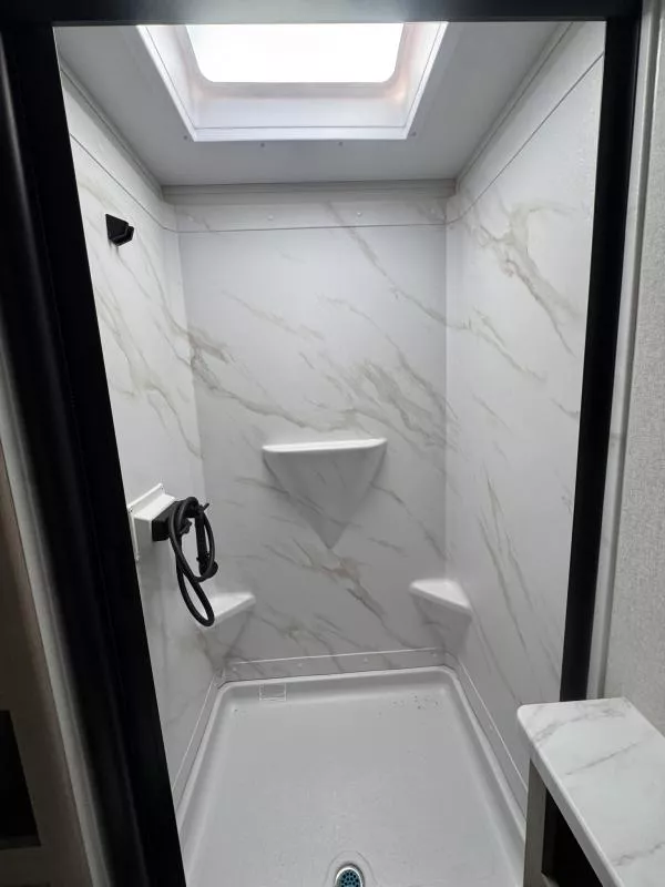 new Travel Trailers Grand Design RV  for sale, in Fargo, ND Thumbnail 37