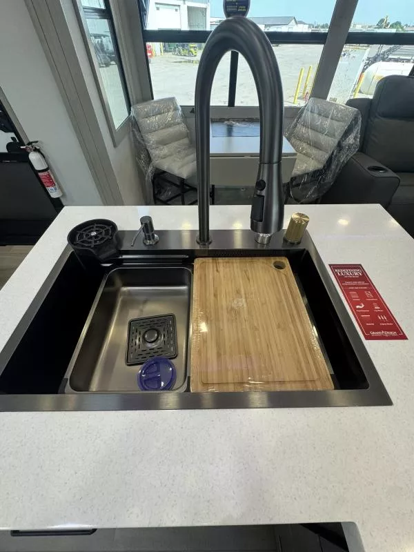 new Toy Haulers Grand Design RV  for sale, in Fargo, ND Thumbnail 37