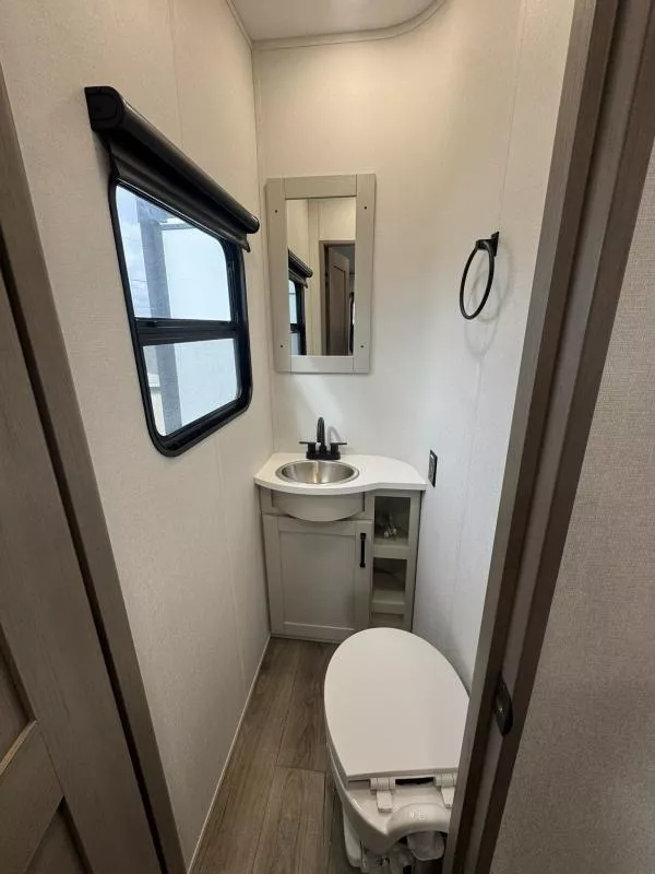 new Fifth Wheel Trailers Grand Design RV  for sale, in Fargo, ND Thumbnail 47