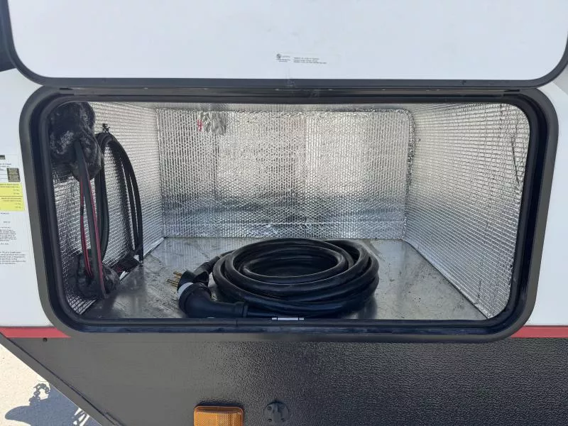 used Toy Haulers Cruiser RV Cruiser for sale, in Fargo, ND Thumbnail 9