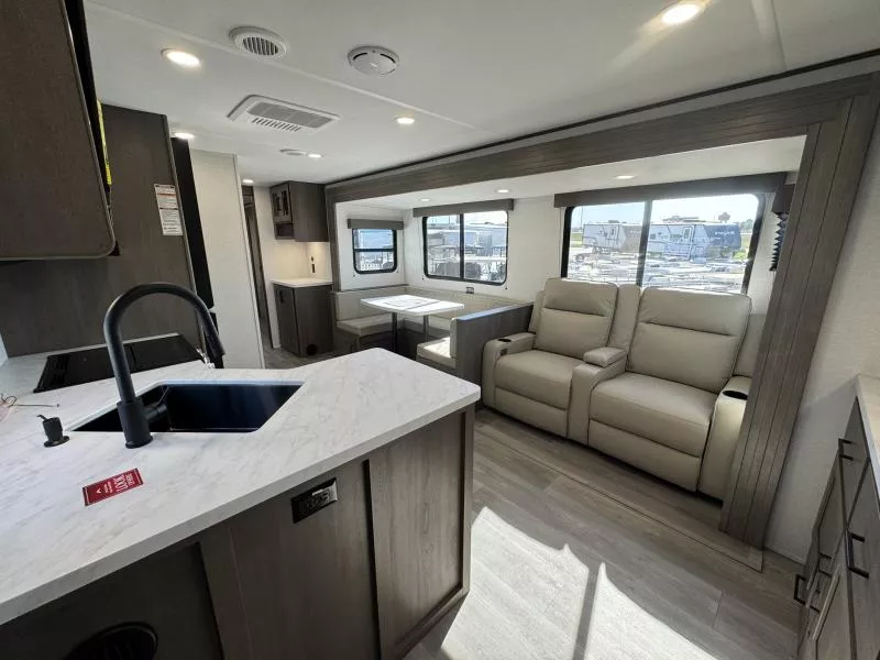 new Travel Trailers Grand Design RV Grand Design for sale, in Fargo, ND Thumbnail 17