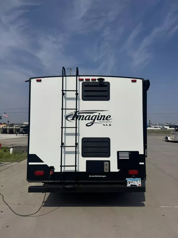 used Travel Trailers Grand Design RV Grand Design for sale, in Fargo, ND Thumbnail 4