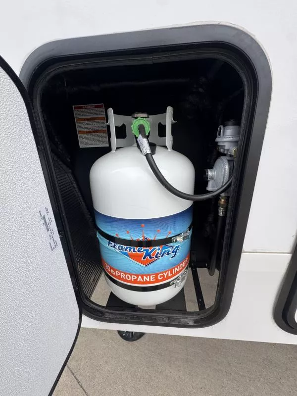 new Fifth Wheel Trailers Grand Design RV  for sale, in Fargo, ND Thumbnail 13