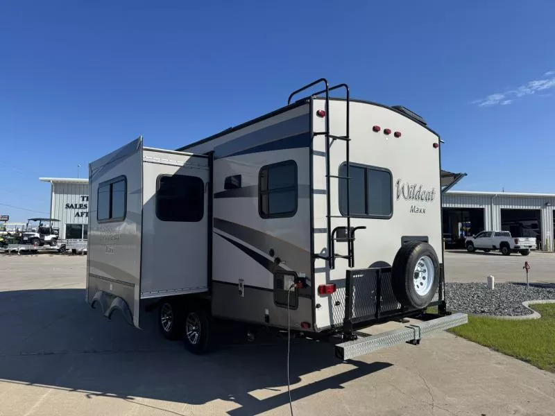 used Travel Trailers Forest River  for sale, in Fargo, ND Thumbnail 5