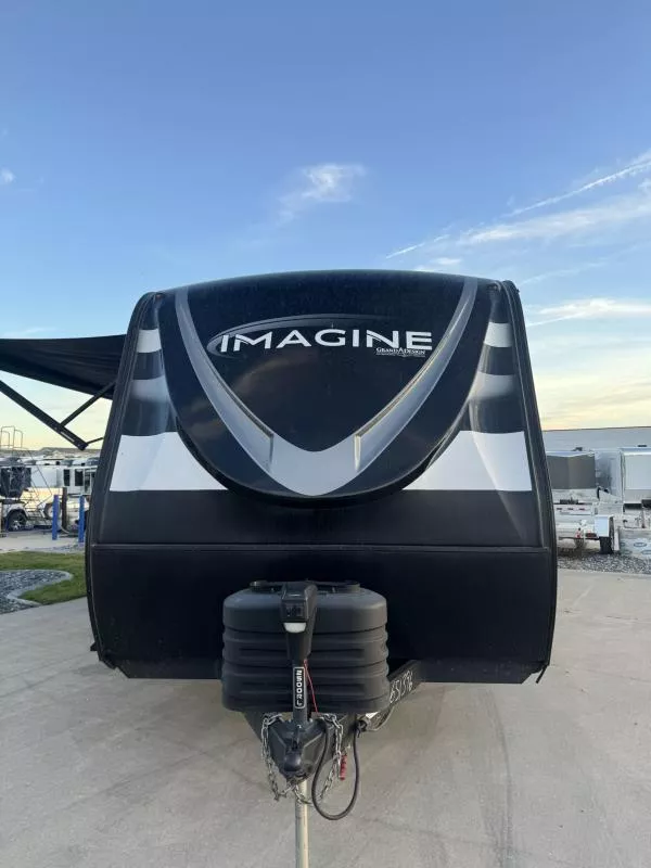used Travel Trailers Grand Design RV Imagine for sale, in Fargo, ND Thumbnail 8