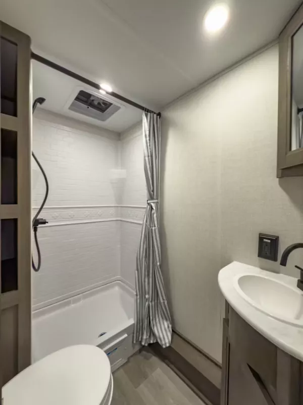 new Travel Trailers Grand Design RV  for sale, in Fargo, ND Thumbnail 8
