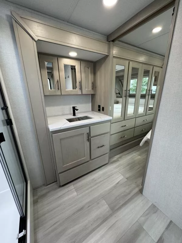 new Fifth Wheel Trailers Grand Design RV Influence for sale, in Fargo, ND Thumbnail 30