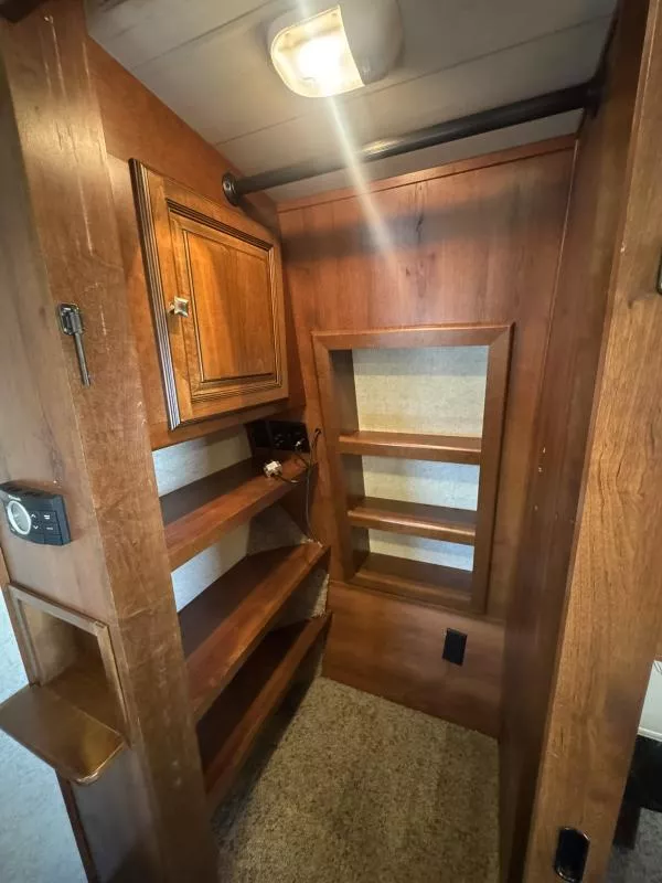 used Fifth Wheel Trailers Heartland RV  for sale, in Fargo, ND Thumbnail 44