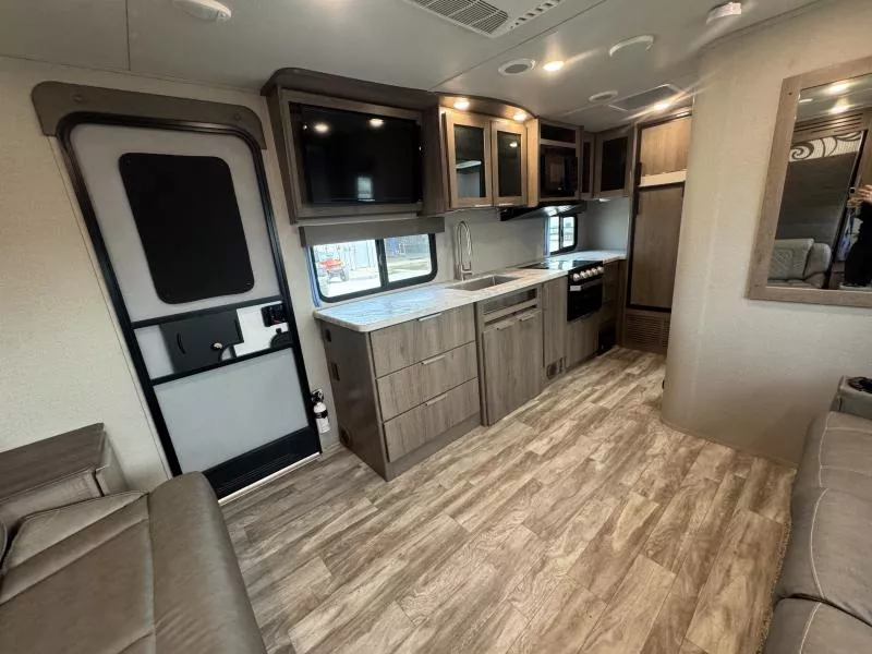 used Travel Trailers Grand Design RV Grand Design for sale, in Fargo, ND Thumbnail 21