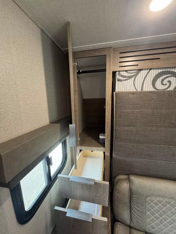 used Travel Trailers Grand Design RV Grand Design for sale, in Fargo, ND Thumbnail 27