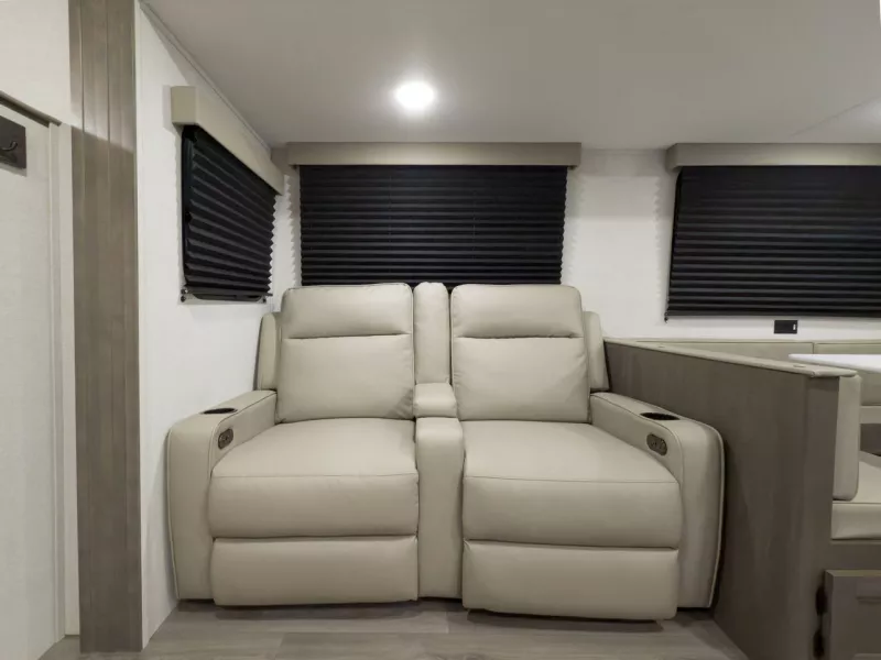 new Travel Trailers Grand Design RV  for sale, in Fargo, ND Thumbnail 5