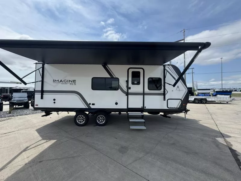 new Travel Trailers Grand Design RV Grand Design for sale, in Fargo, ND Thumbnail 6
