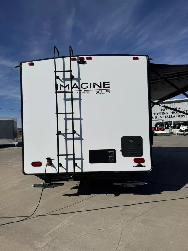 new Travel Trailers Grand Design RV  for sale, in Fargo, ND Thumbnail 4