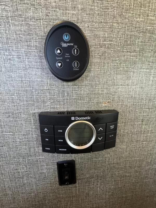 used Fifth Wheel Trailers Heartland RV  for sale, in Fargo, ND Thumbnail 33