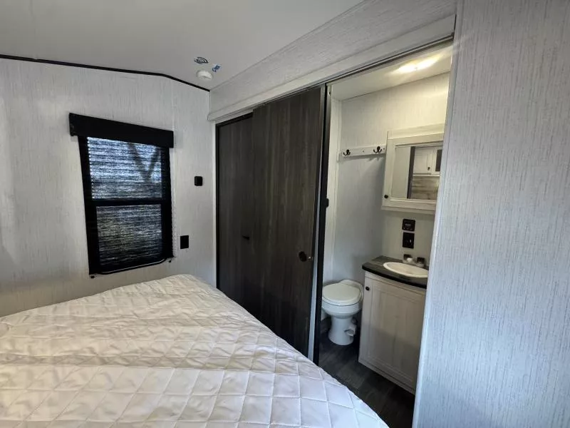 used Toy Haulers Heartland RV  for sale, in Fargo, ND Thumbnail 38