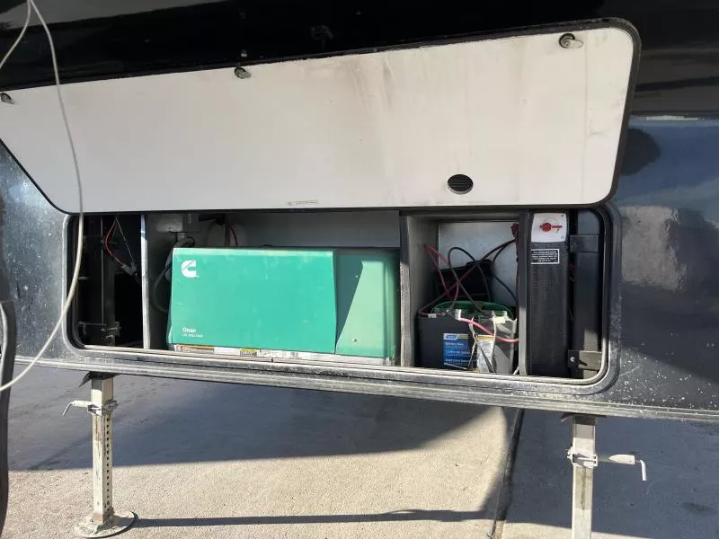 used Fifth Wheel Trailers Jayco Talon for sale, in Fargo, ND Thumbnail 10